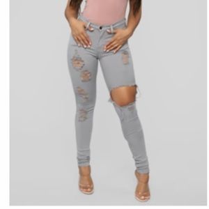 Fashion Nova Ripped skinny jeans